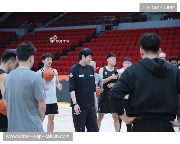 山东高速男篮三分球爆发,外线进攻火力全开